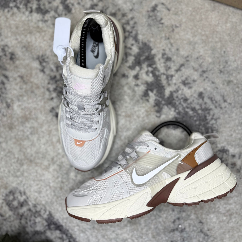 NIKE V2K RUN - BEIGE (AAA)