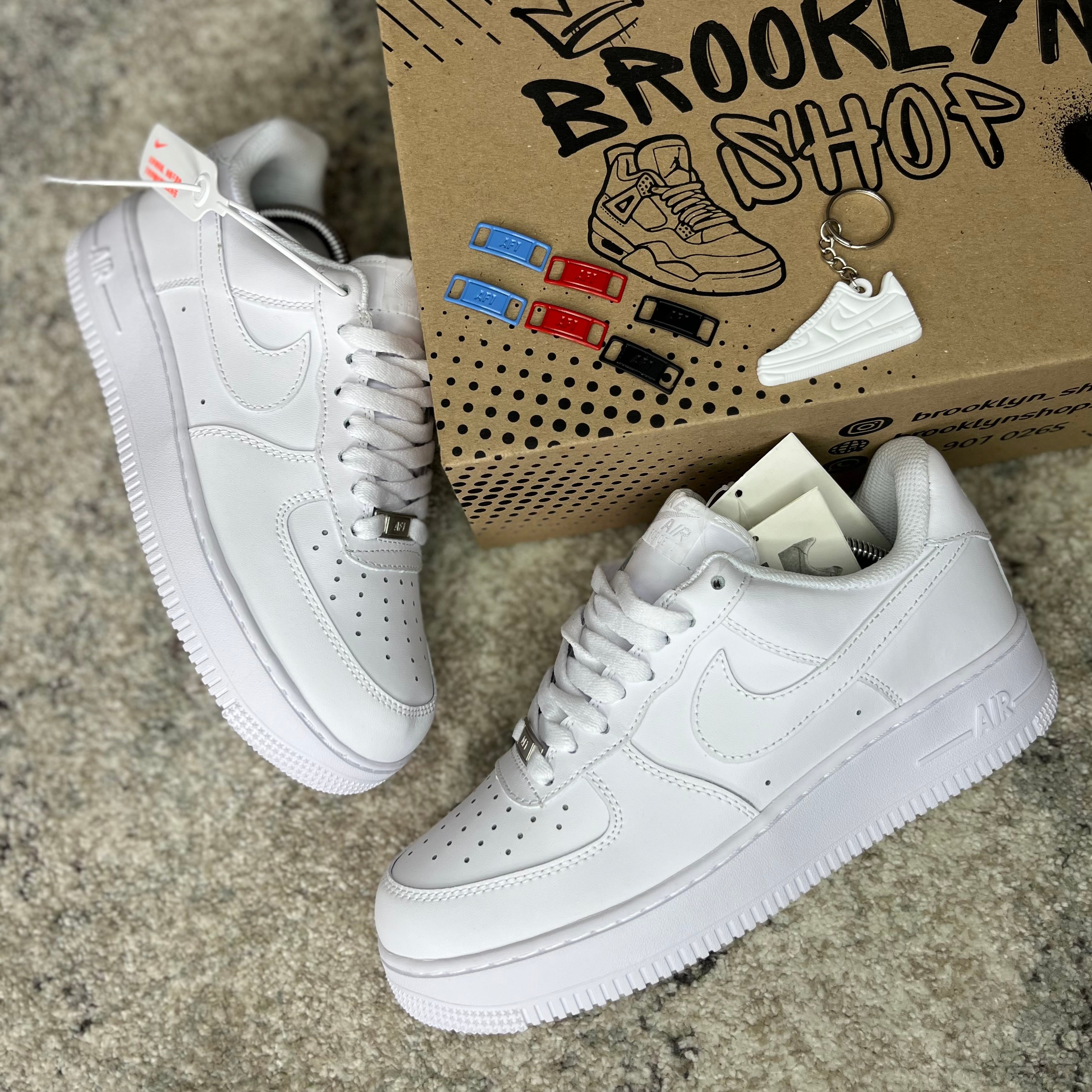 AIR FORCE ONE - (AAA)