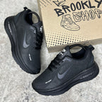 NIKE VOMERO 18