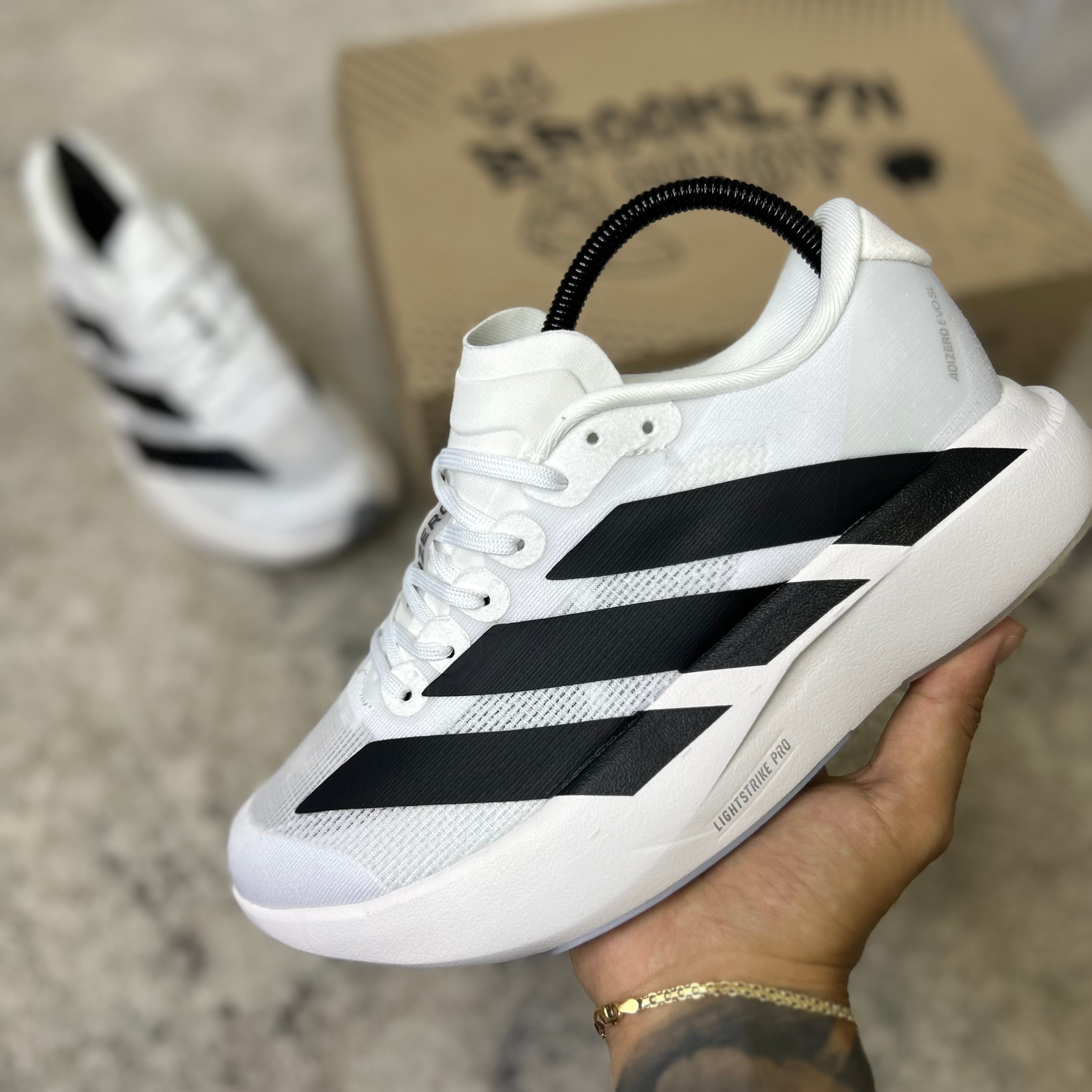 ADIDAS ADIZERO BLANCO - (AAA)