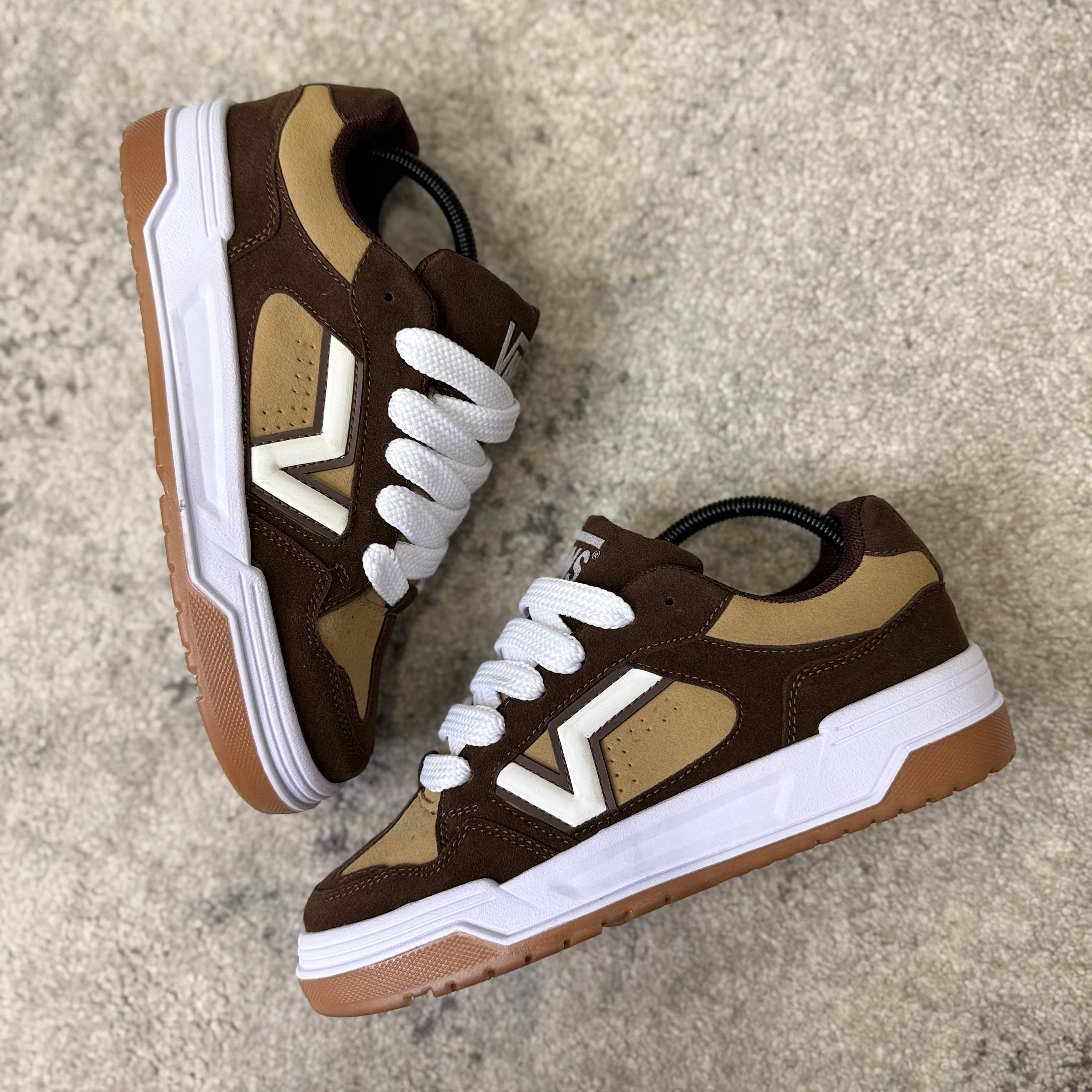 VANS UPLAND